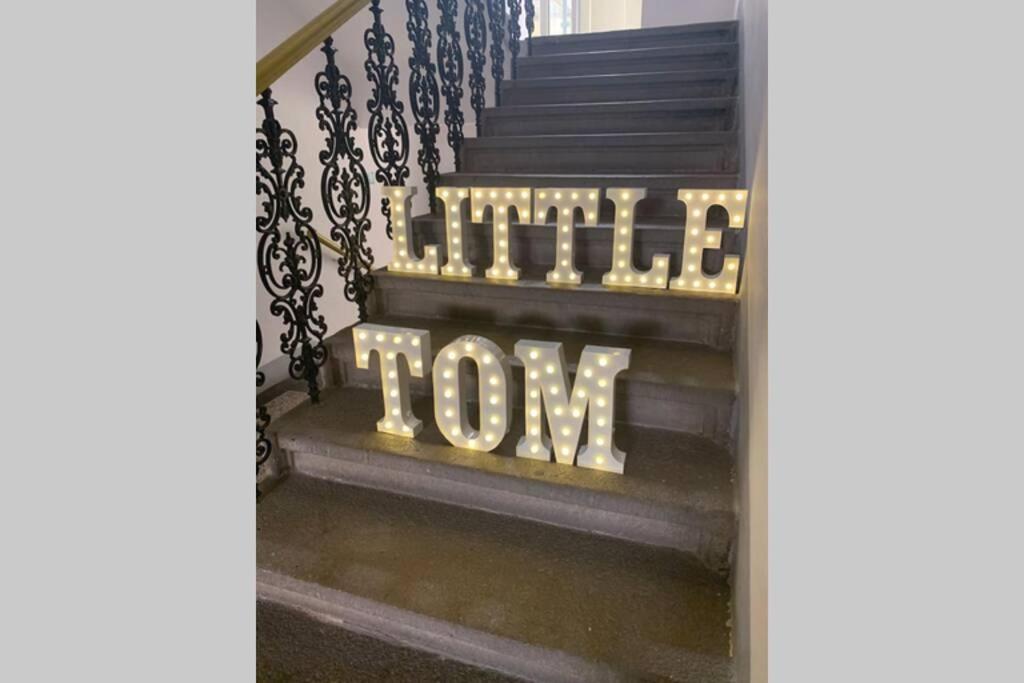 Little Tom Apartments Прага Экстерьер фото