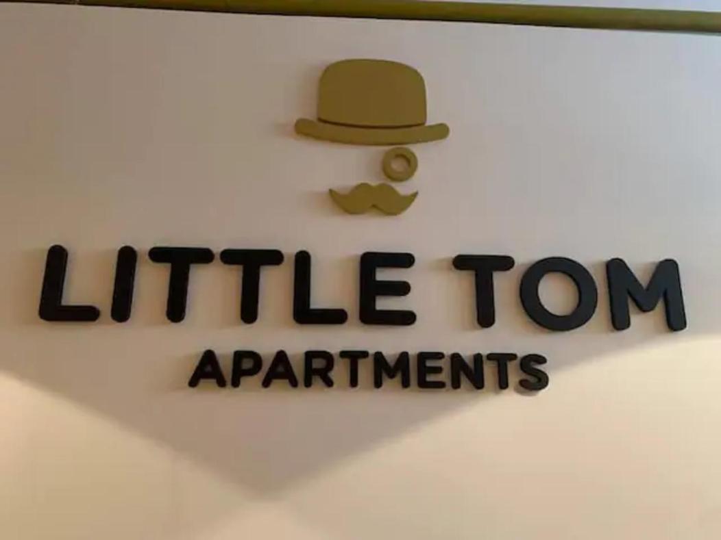 Little Tom Apartments Прага Экстерьер фото