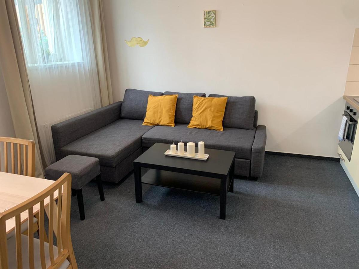 Little Tom Apartments Прага Экстерьер фото