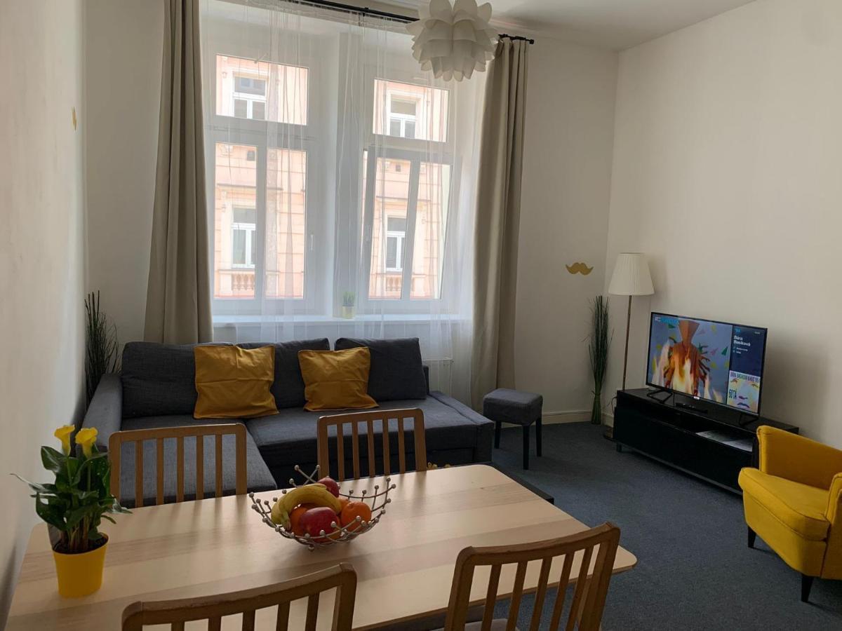 Little Tom Apartments Прага Экстерьер фото