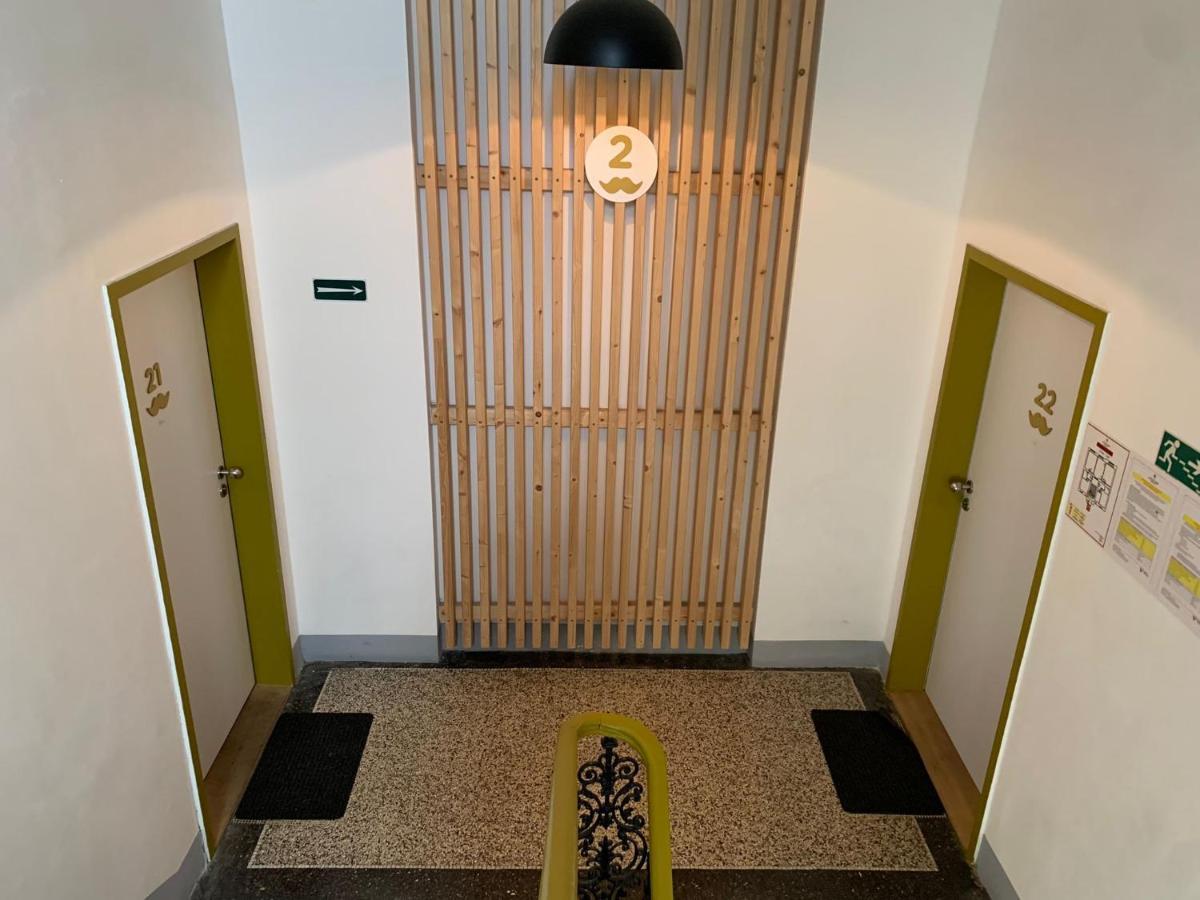 Little Tom Apartments Прага Экстерьер фото