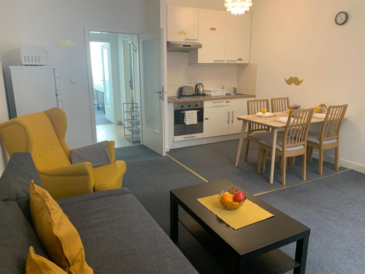Little Tom Apartments Прага Экстерьер фото