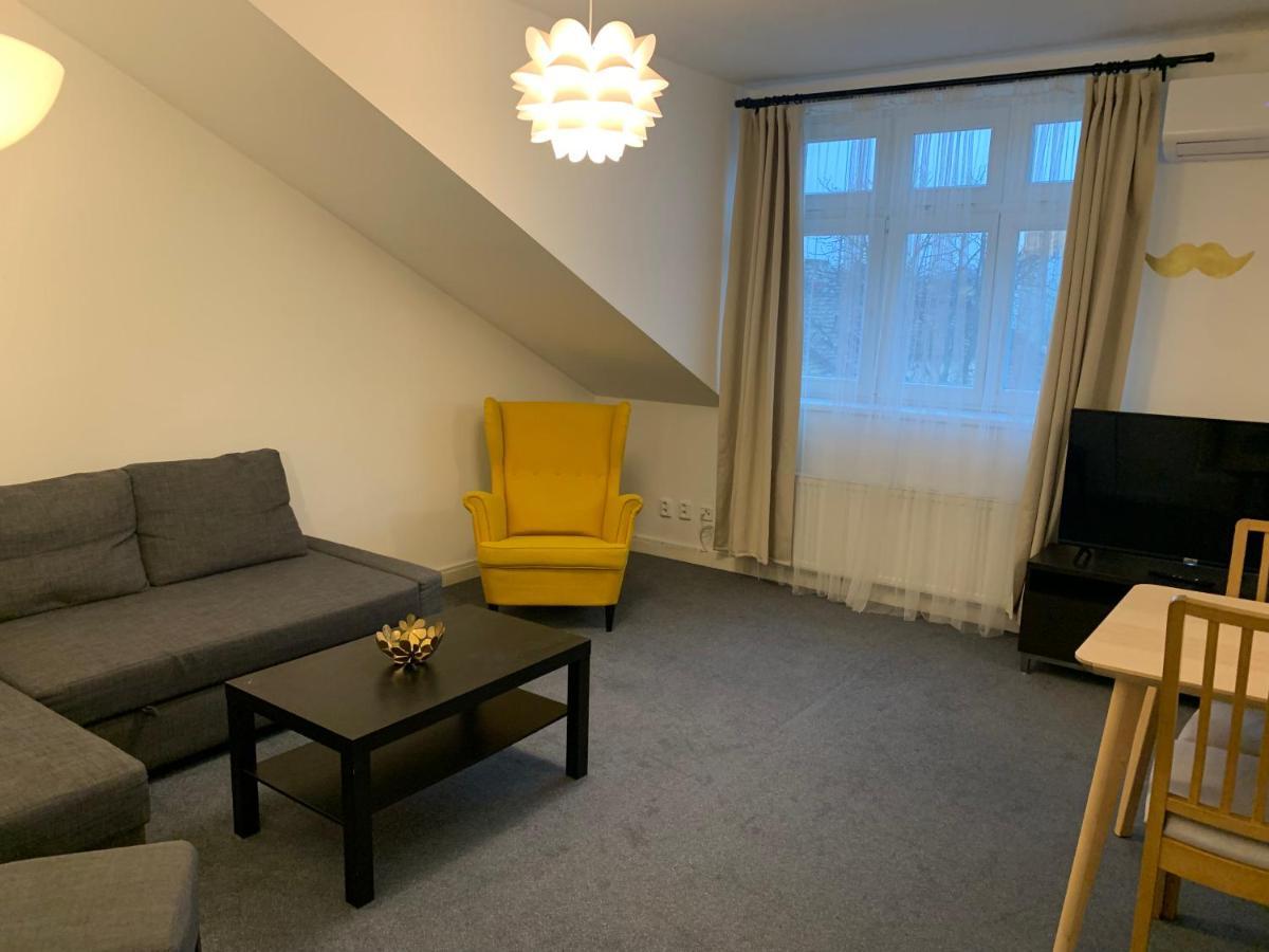 Little Tom Apartments Прага Экстерьер фото