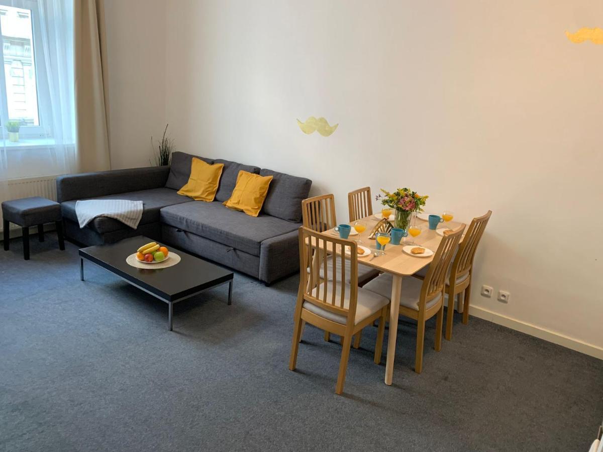 Little Tom Apartments Прага Экстерьер фото