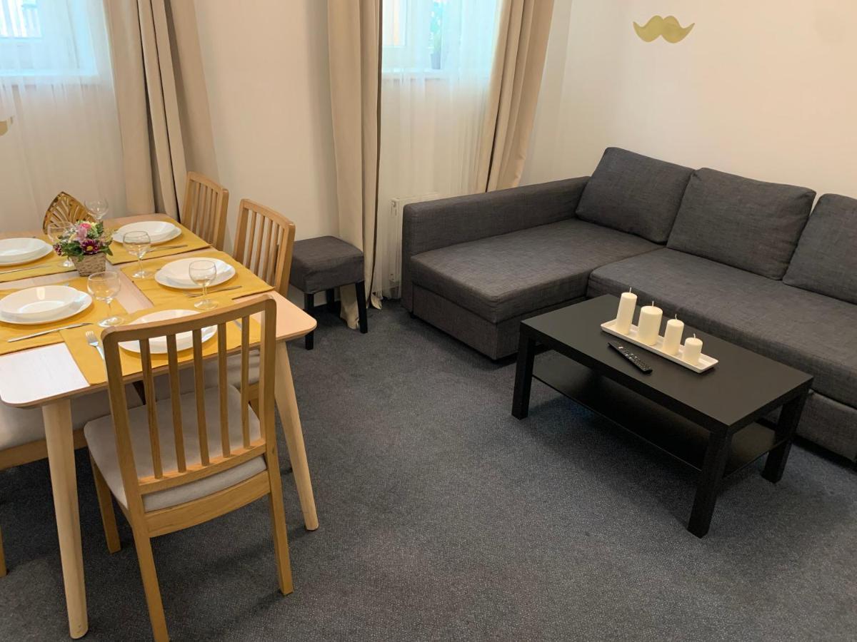 Little Tom Apartments Прага Экстерьер фото