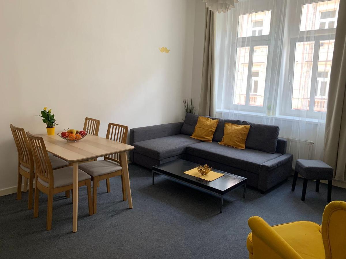 Little Tom Apartments Прага Экстерьер фото
