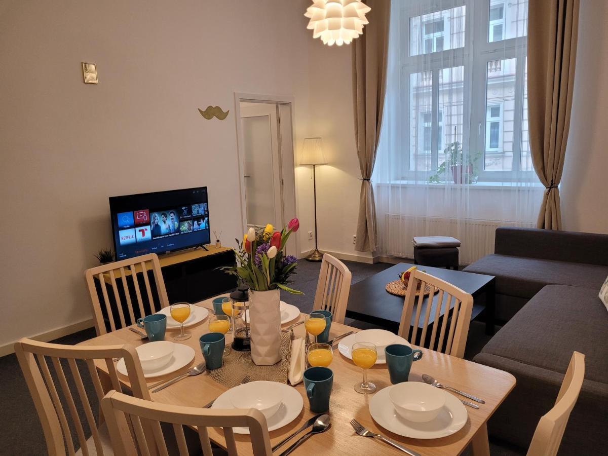 Little Tom Apartments Прага Экстерьер фото