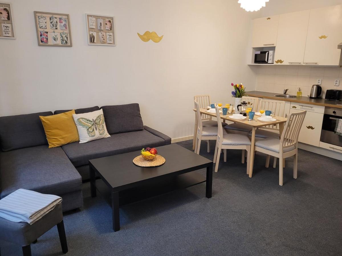 Little Tom Apartments Прага Экстерьер фото