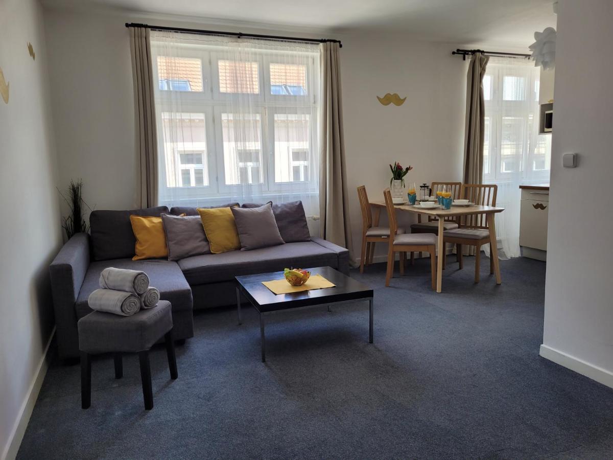 Little Tom Apartments Прага Экстерьер фото